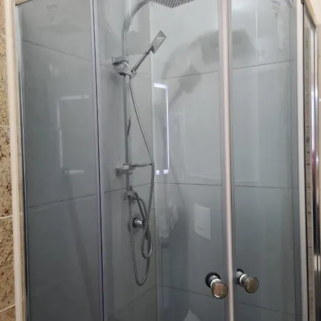 Apartment Modern Fishta Q5 22