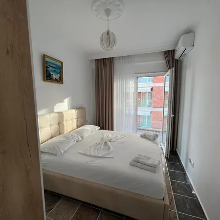 Modern Fishta Q5 22 Velipojë