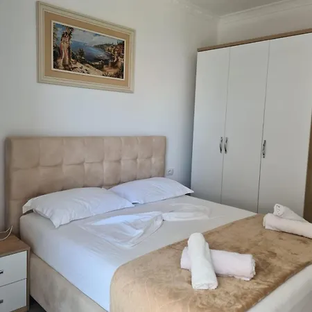 Modern Fishta Q5 22 Apartment