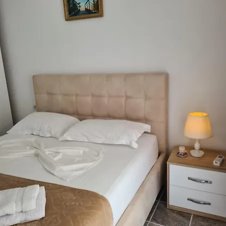 Apartment Modern Fishta Q5 22