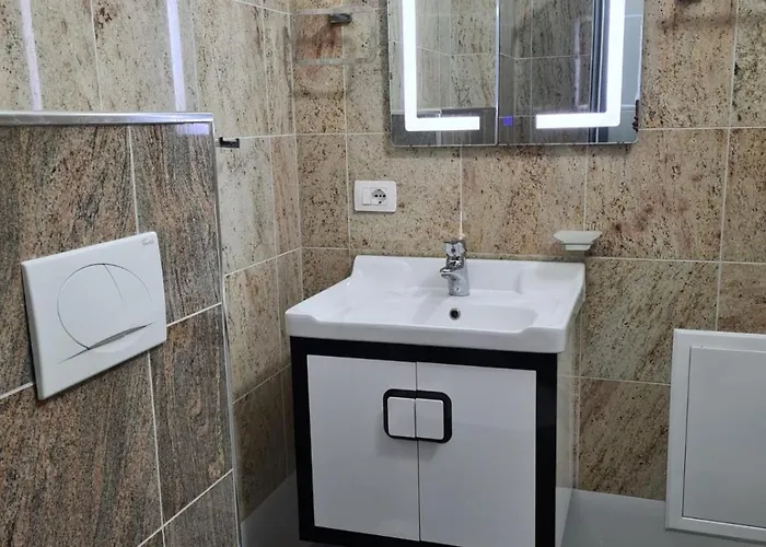 Modern Fishta Q5 22 Appartement *