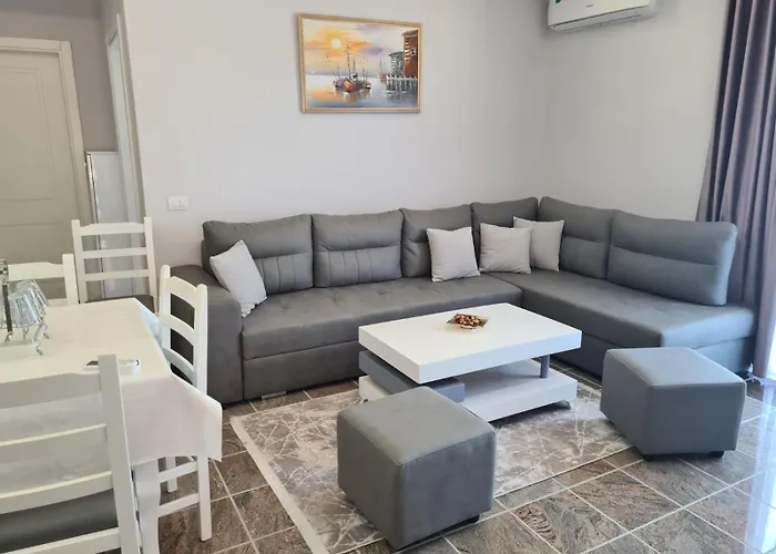 Modern Fishta Q5 22 * Velipojë