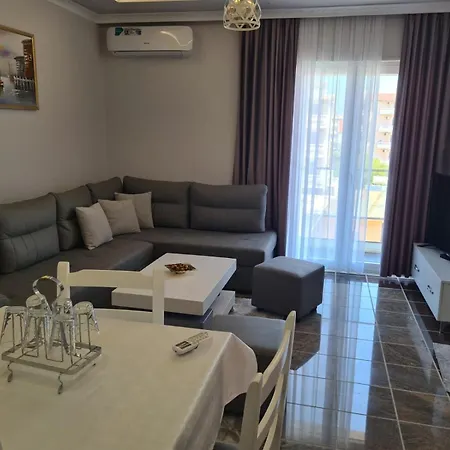 Modern Fishta Q5 22 アパート Velipojë